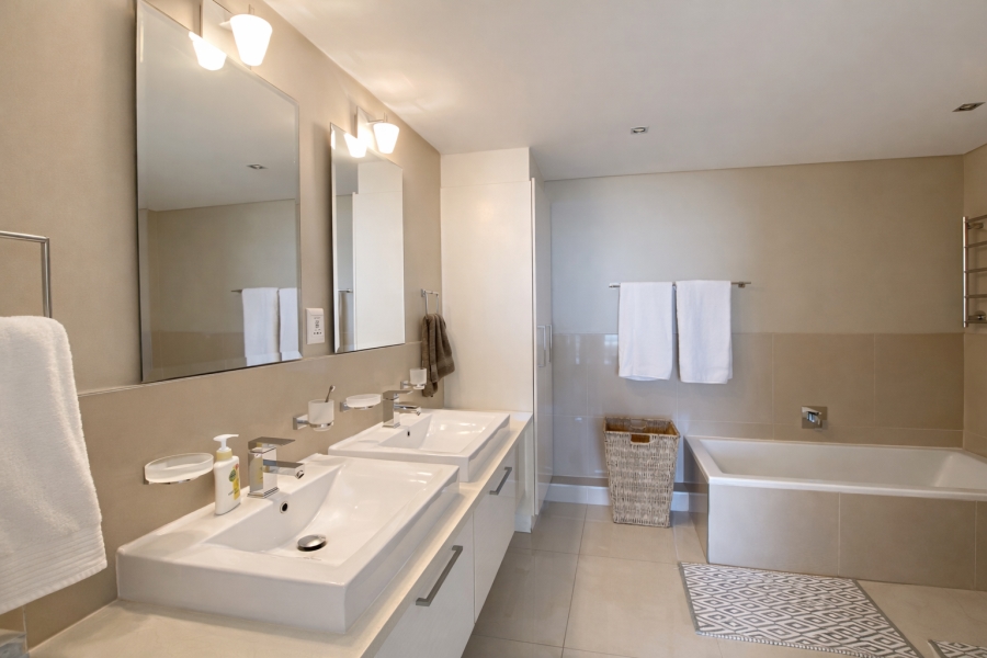 2 Bedroom Property for Sale in Big Bay Western Cape